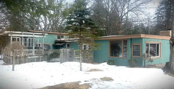 8890 Us-131, S, Grawn, MI 49637