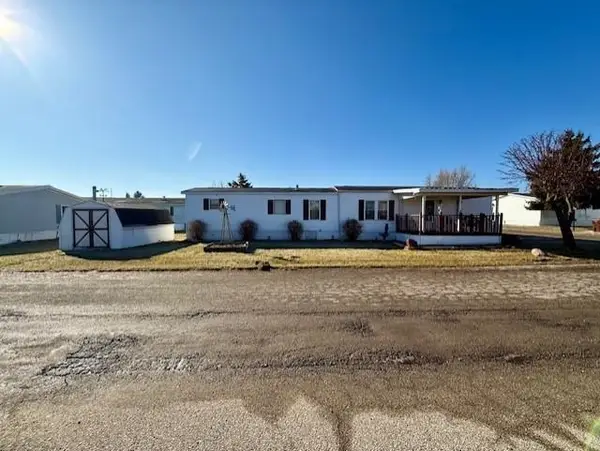 7382 Clans, Alma, MI 48801