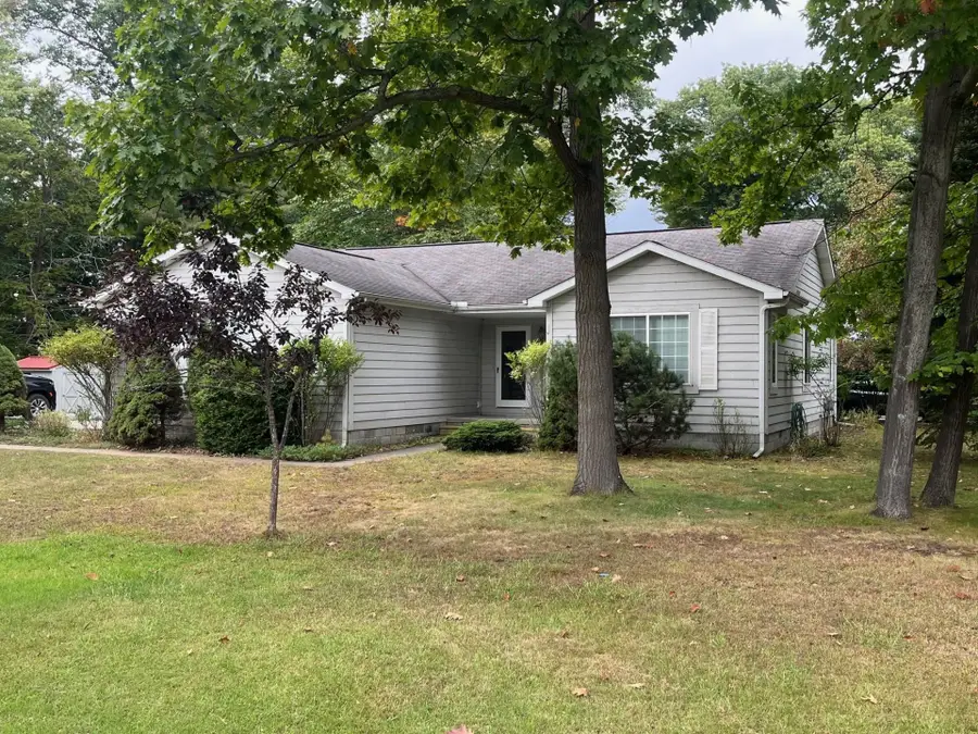 441 Lakewood, East Tawas, MI 48730 - #3