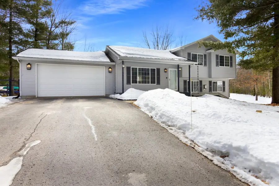 9811 Pin Oak #13, Interlochen, MI 49643 - #2