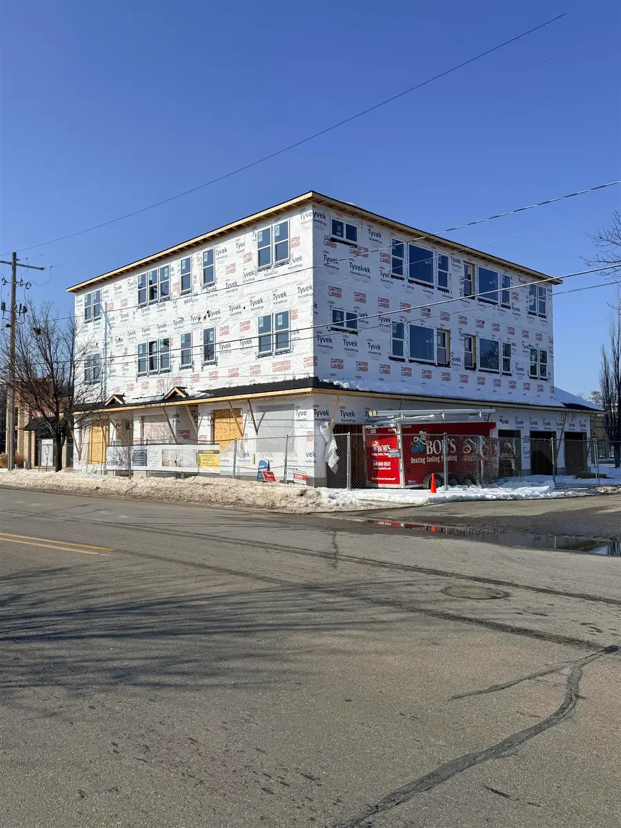 1109 S Carver #6C, Traverse City, MI 49686 - #2