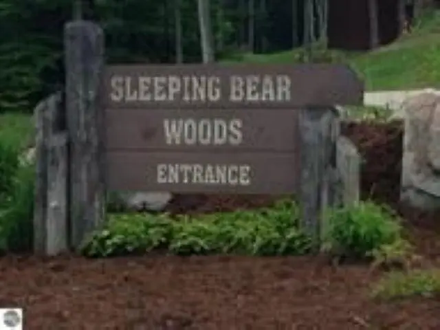 unit 7 Old, Frankfort, MI 49635 - #3