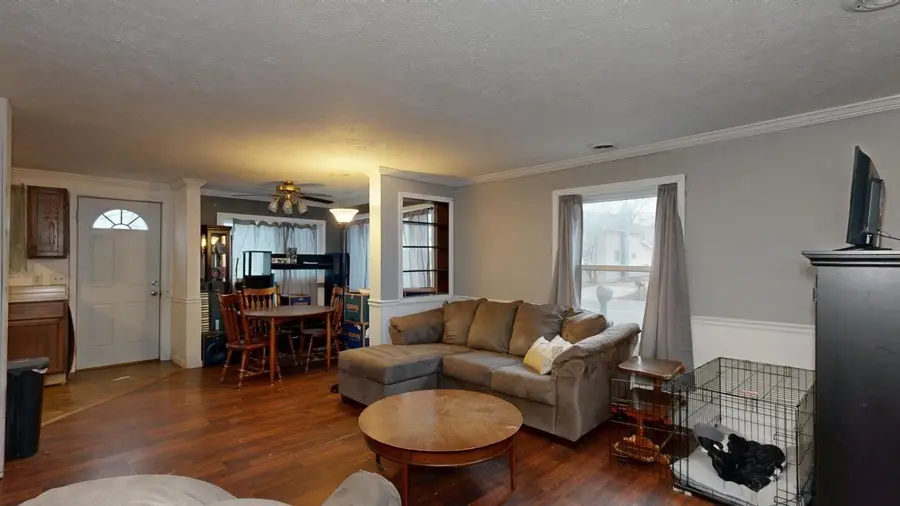 233 E Wright, Shepherd, MI 48883 - #3