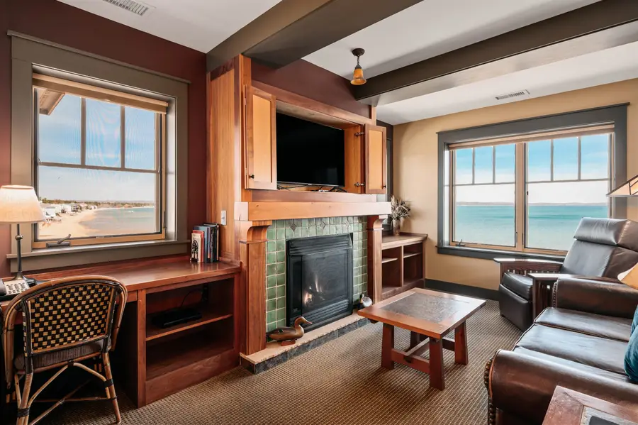 2035 N Us-31 N #2202, Traverse City, MI 49686 - #3