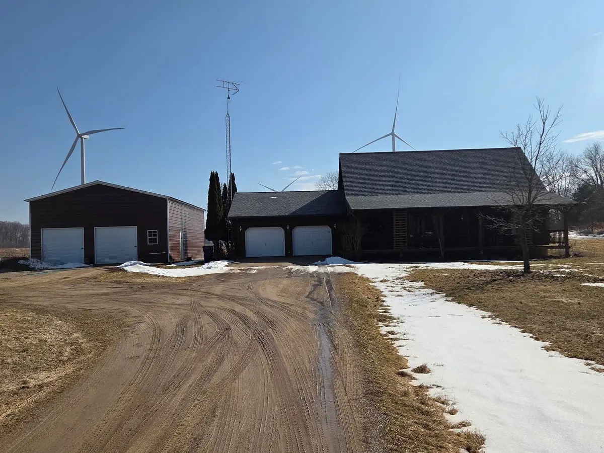 2264 N Littlefield, Weidman, MI 48893 - #1
