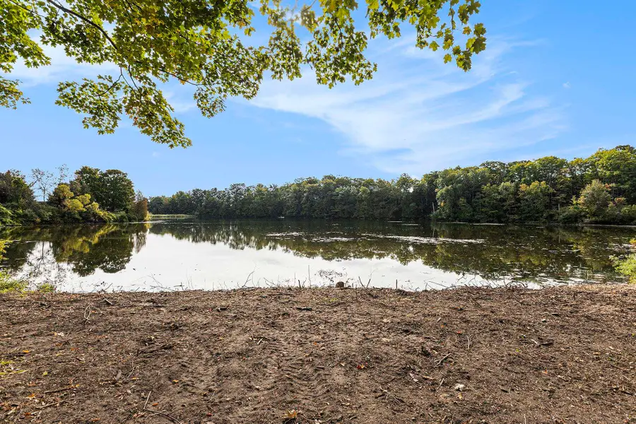 00 E Avondale, Traverse City, MI 49684 - #2