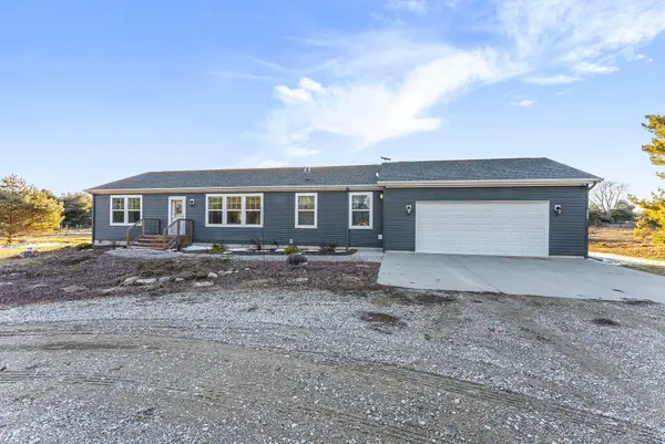 2082 S Mackinaw, Cadillac, MI 49601