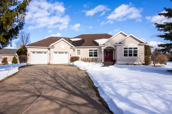 5002 Arrowhead, Williamsburg, MI 49690