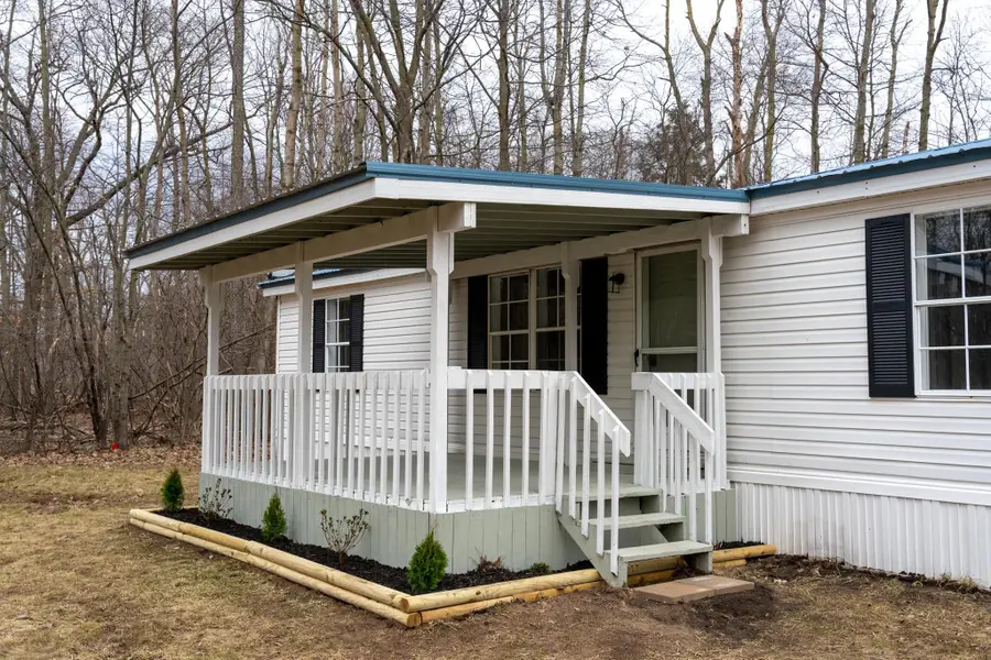 2002 Sequoia, Lake Isabella, MI 48893 - #2