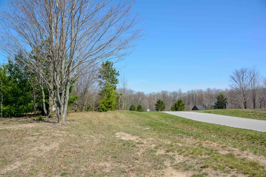 5986 Paradise, Kingsley, MI 49649 - #3