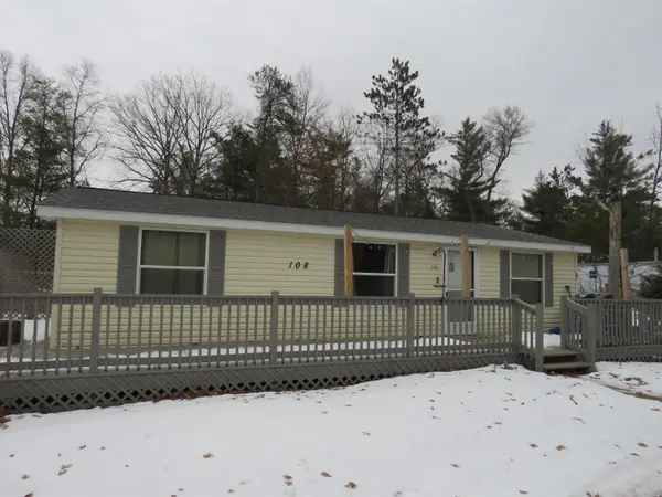 108 Arrowwood, Prudenville, MI 48651
