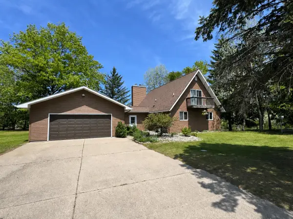 1035 Cantabrian, Lake Isabella, MI 48893