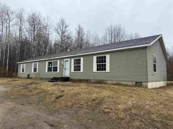 8211 W Moorestown, Manton, MI 49663