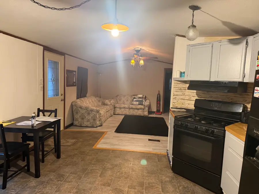 987 W Maplecrest #Lot: 103 Lot: 103, Sanford, MI 48657 - #2