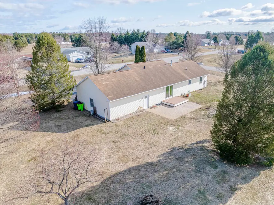 5865 Cherry Blossom, Traverse City, MI 49685 - #2