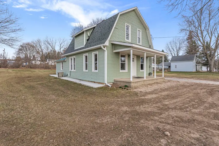 222 S Pine, McBain, MI 49657 - #3