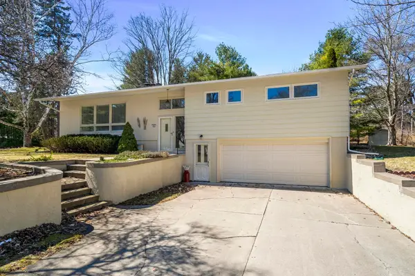 663 W Orchard, Traverse City, MI 49686