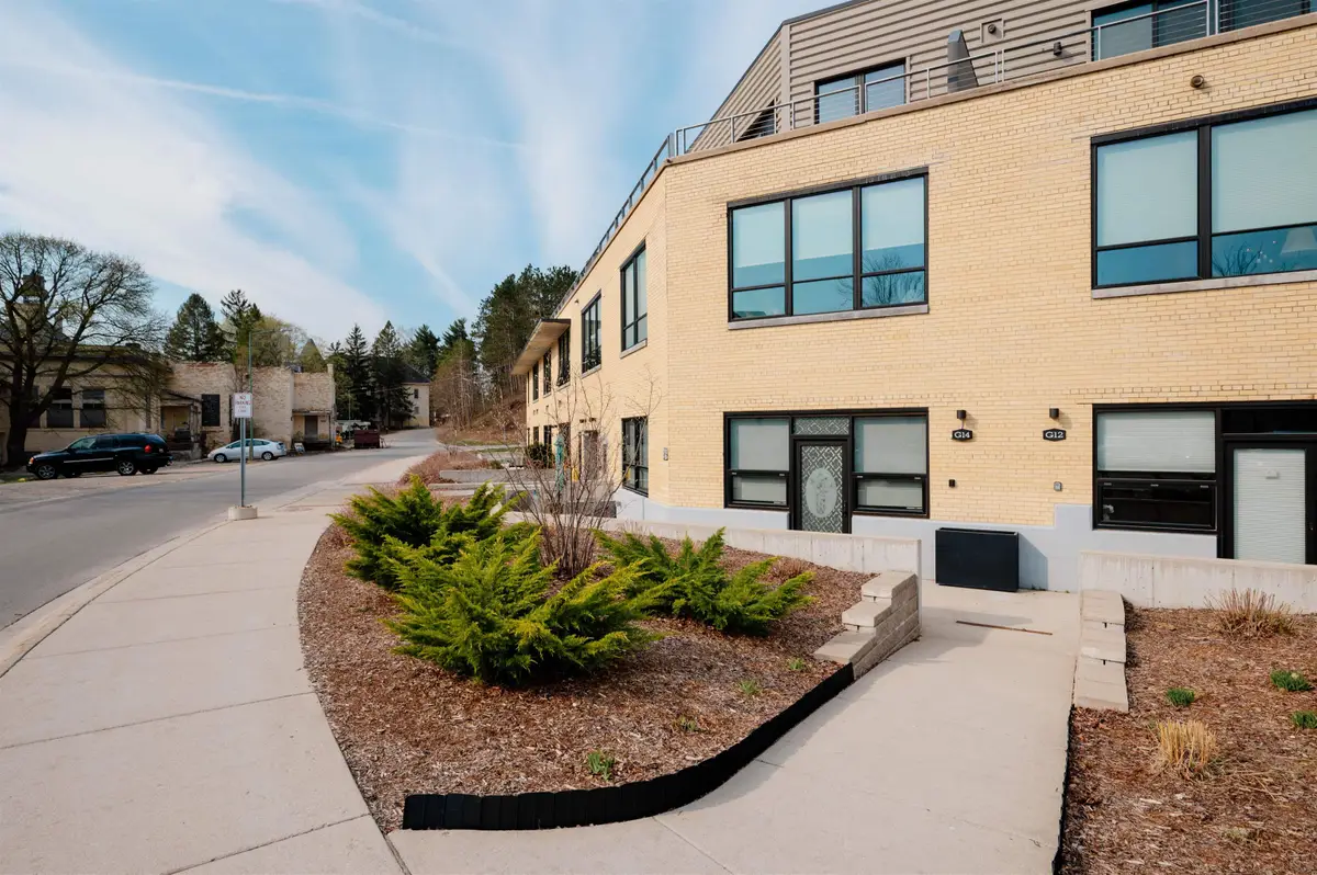820-14 Red #14, Traverse City, MI 49684 - #1