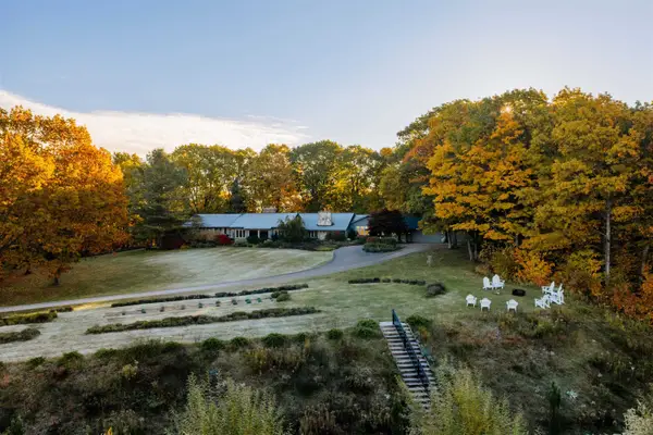 1461 N Eagle, Lake Leelanau, MI 49653