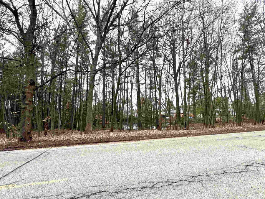 00 Kenwood, Cadillac, MI 49601 - #3