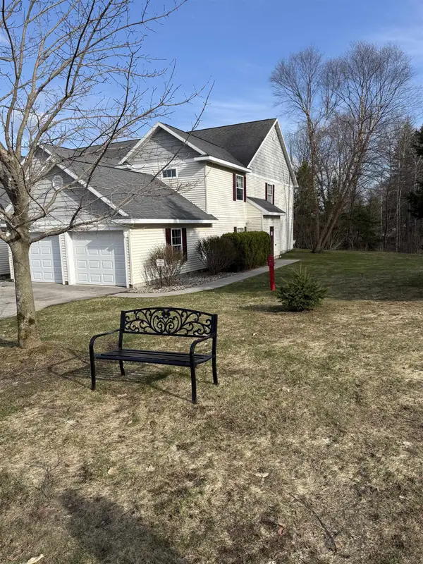 2068 Chelsea #13, Traverse City, MI 49685