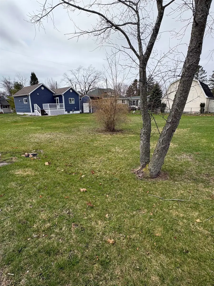 815 E State, East Tawas, MI 48730 - #3