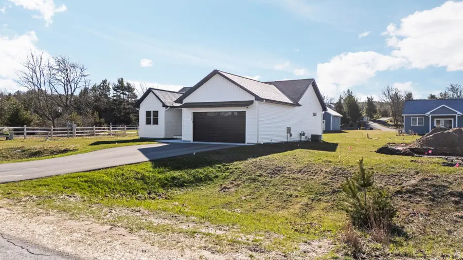 11507 S Sunset, Empire, MI 49630 - #2