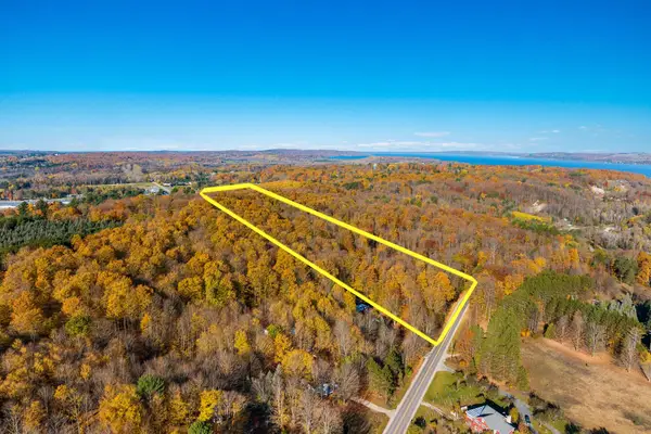 1452 Case, Benzonia, MI 49616