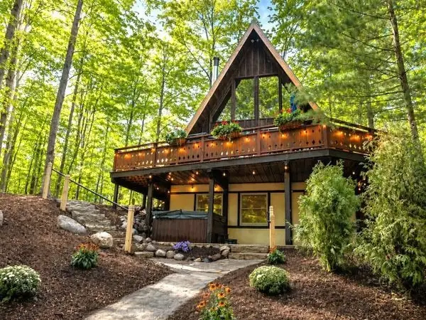 6340 Courcheval, Bellaire, MI 49615