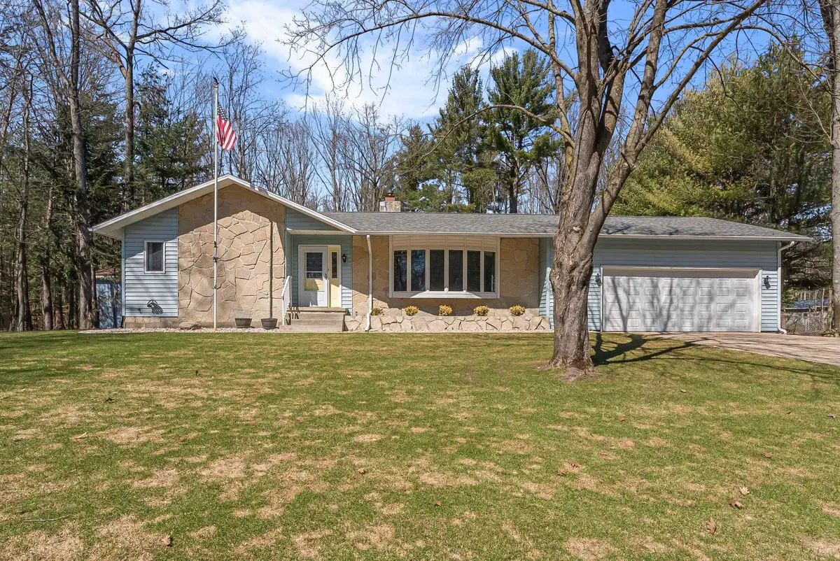 3320 W 13th, Cadillac, MI 49601 - #1