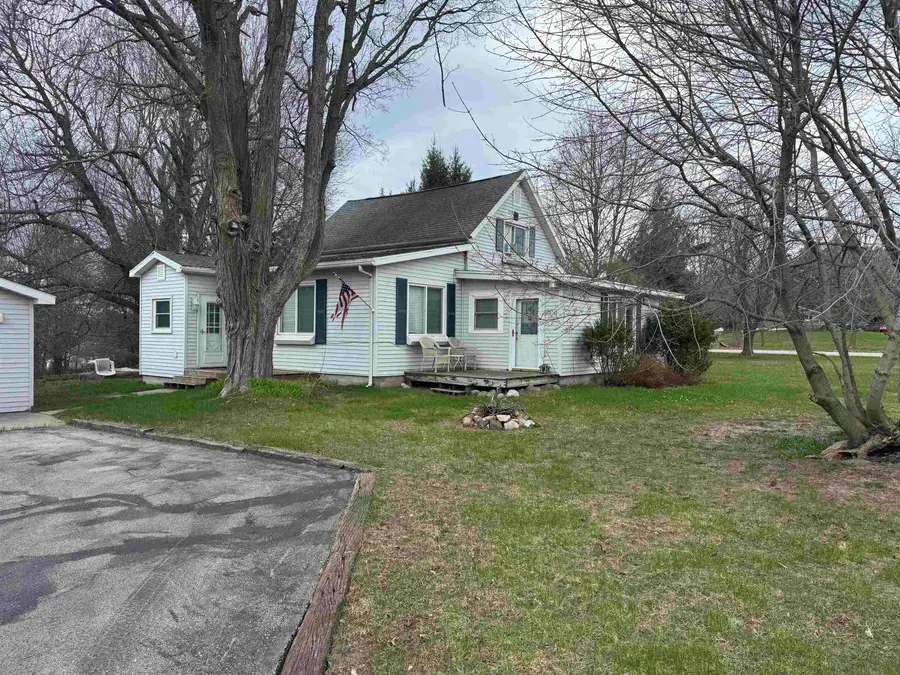 8641 Us-31 N, Williamsburg, MI 49690 - #2