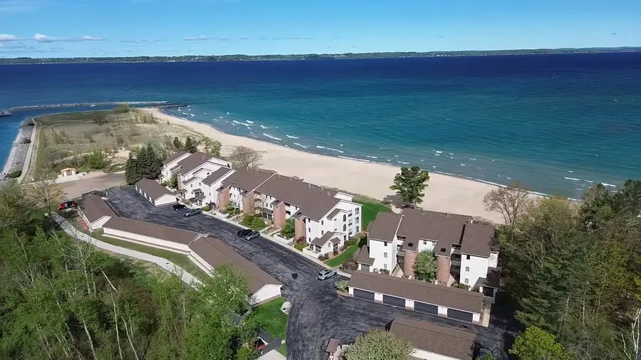 9200 N Bayshore #5, Elk Rapids, MI 49629 - #2