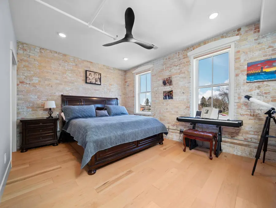 86 Washington #211, Manistee, MI 49660 - #2