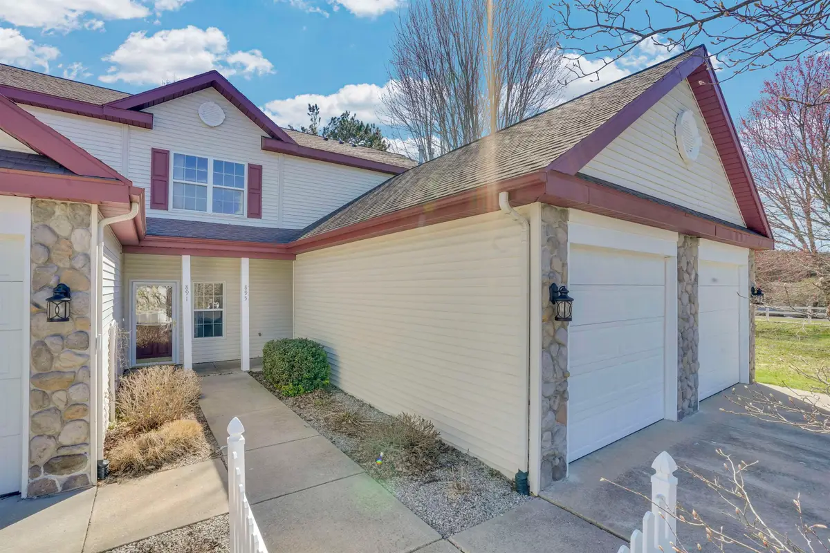 895 Meadowview, Cadillac, MI 49601 - #1