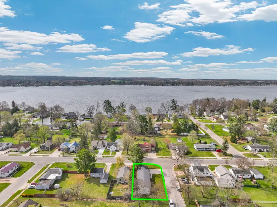 302 Allen, Cadillac, MI 49601 - #2