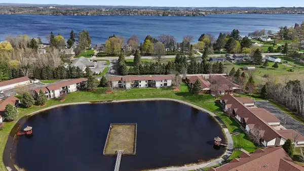 221 Wildwood, Cadillac, MI 49601