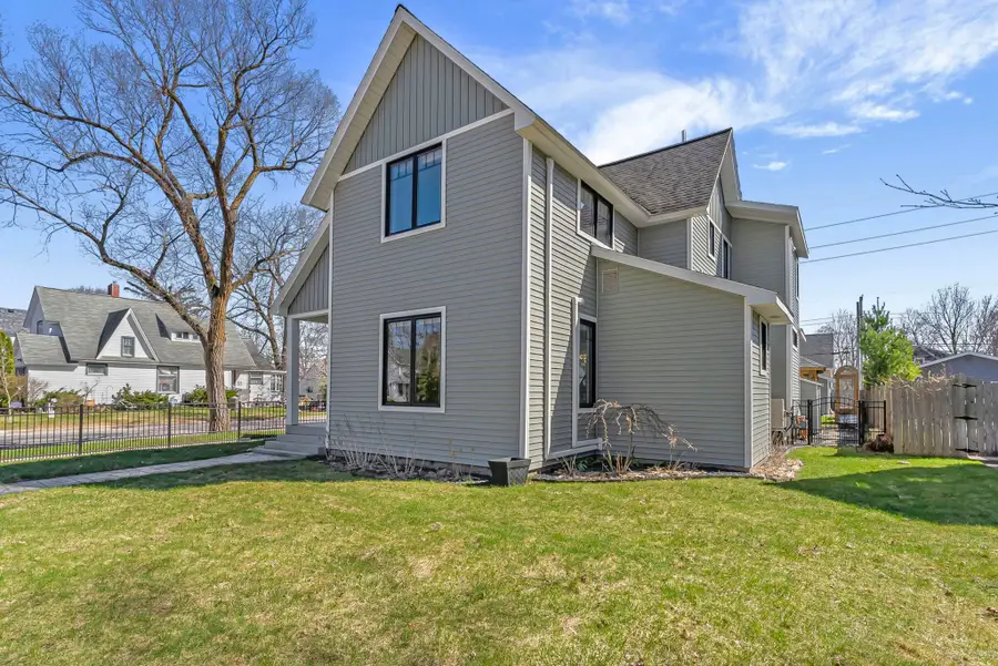 303 W Eleventh, Traverse City, MI 49684 - #3