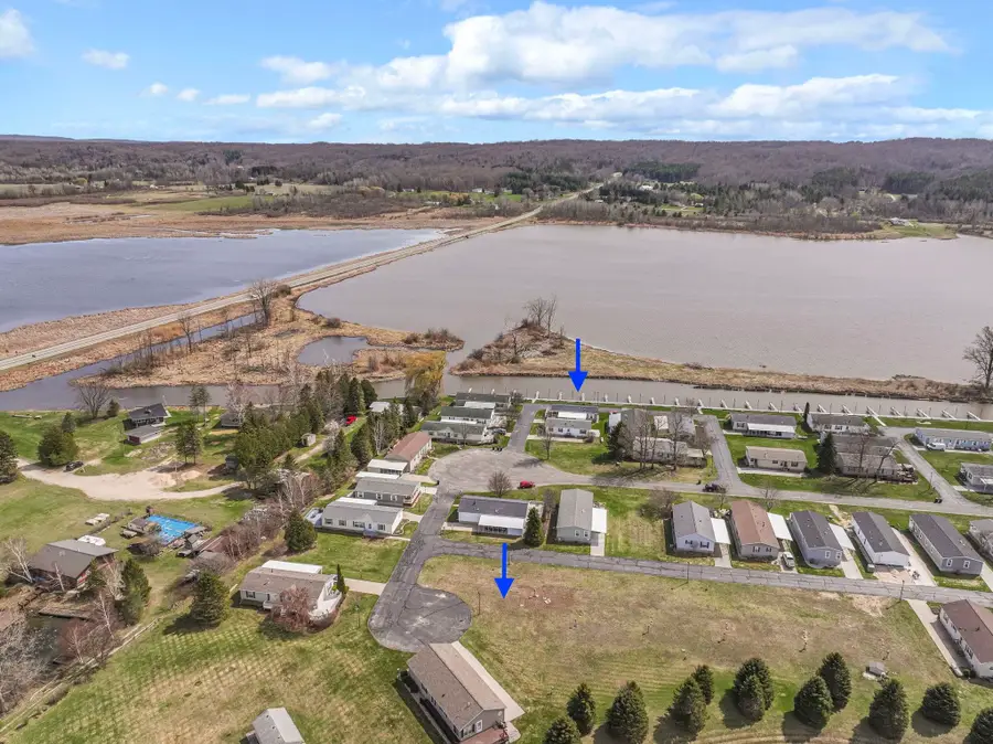 16890 Valley Wood, Arcadia, MI 49613 - #2