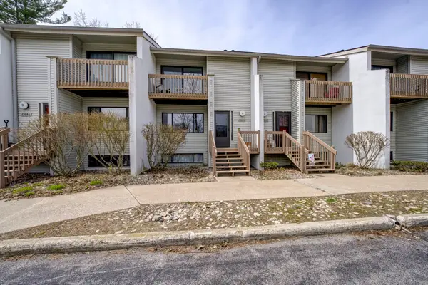 13644 S Thorn Creek #8, Traverse City, MI 49684