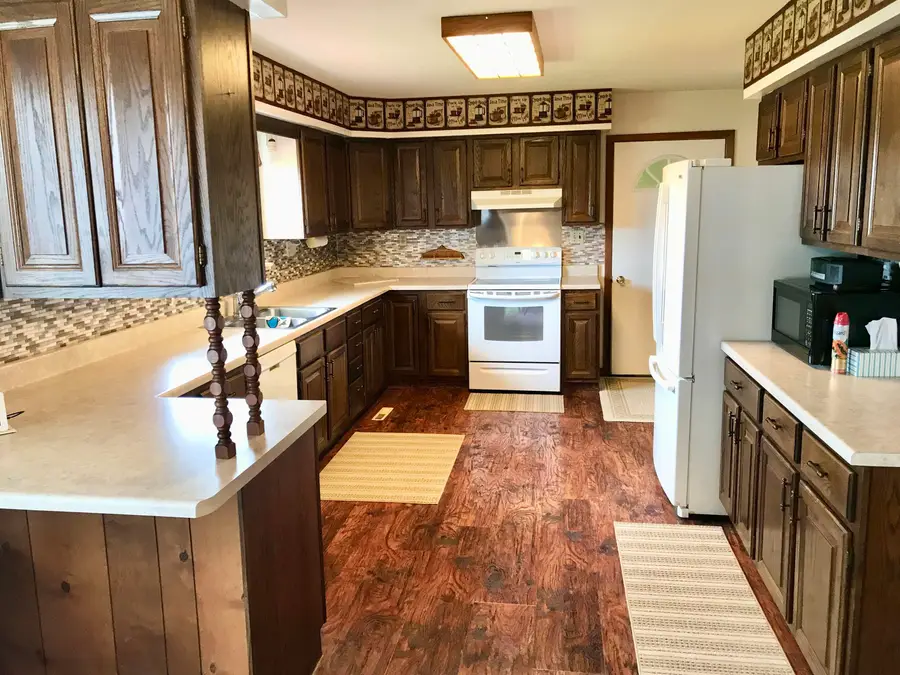 1989 S Crapo, Ithaca, MI 48847 - #2