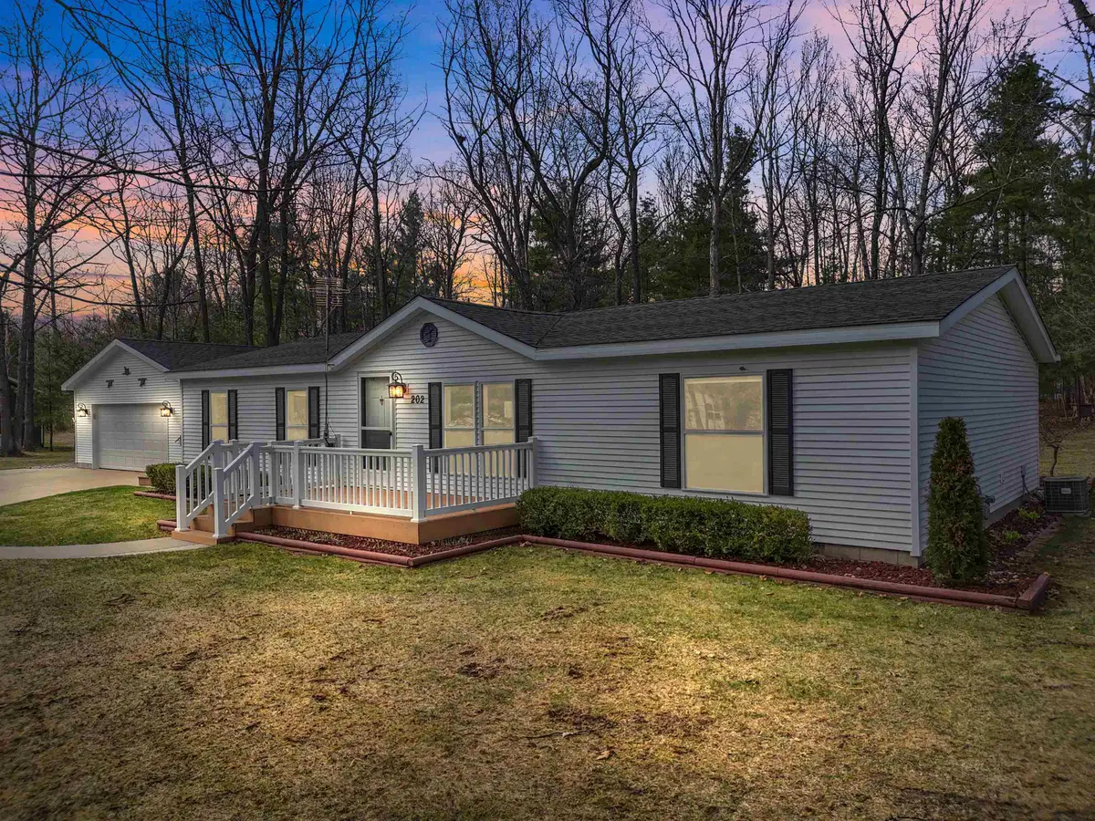 202 Forestville, Houghton Lake, MI 48629 - #1