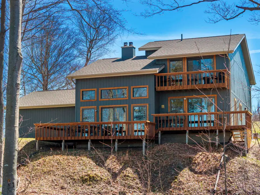 4692 E Duck Lake, Lake Leelanau, MI 49653 - #3