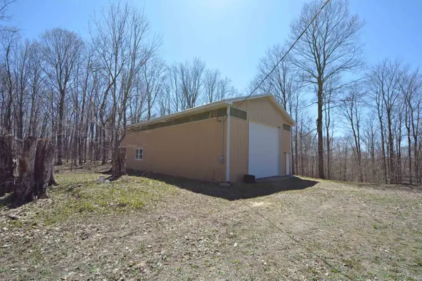 11100 Fewins, Honor, MI 49640