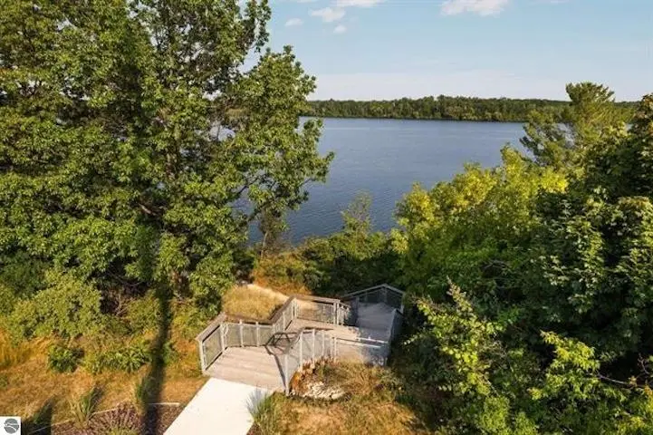 1360 Lake Ridge, Traverse City, MI 49684 - #2
