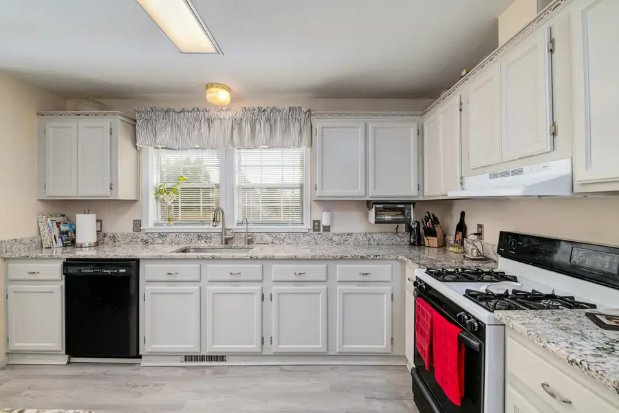 3765 Bunker Hill, Williamsburg, MI 49690 - #3