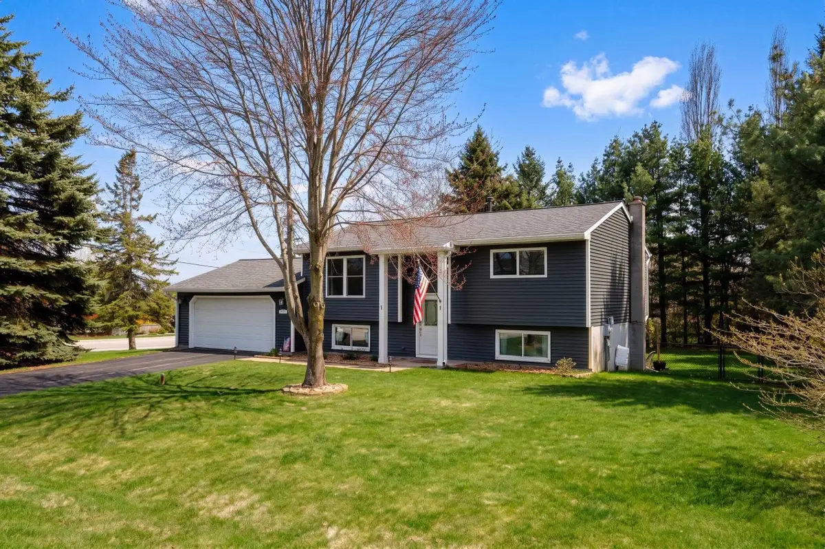 4005 Hearthside #Lot: 40, Traverse City, MI 49684 - #1
