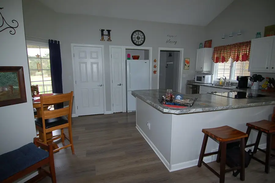 5626 W 28 1/2, Cadillac, MI 49601 - #3