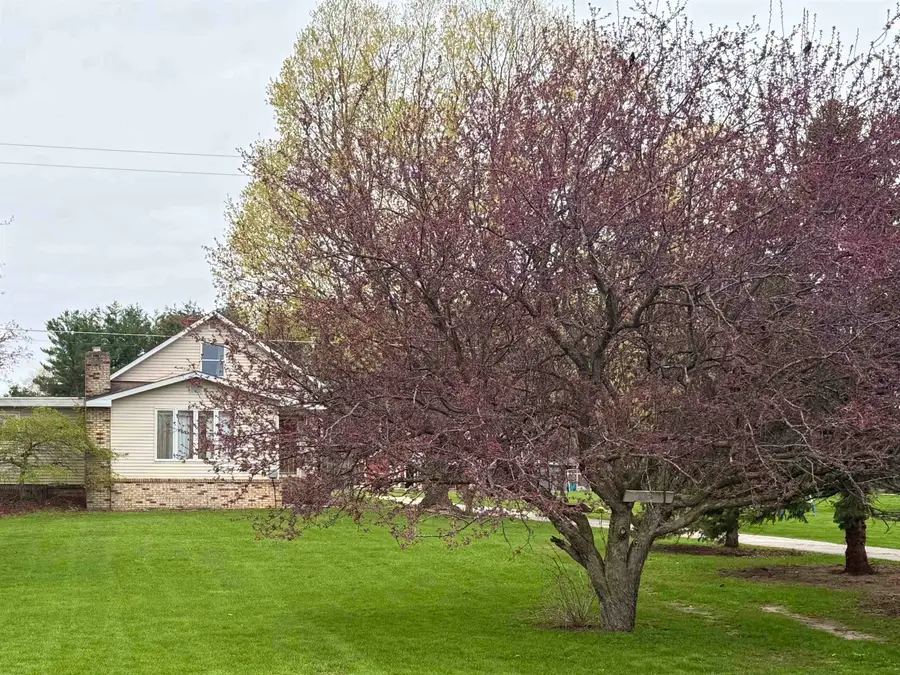 5322 S Lachance, Lake City, MI 49651 - #2