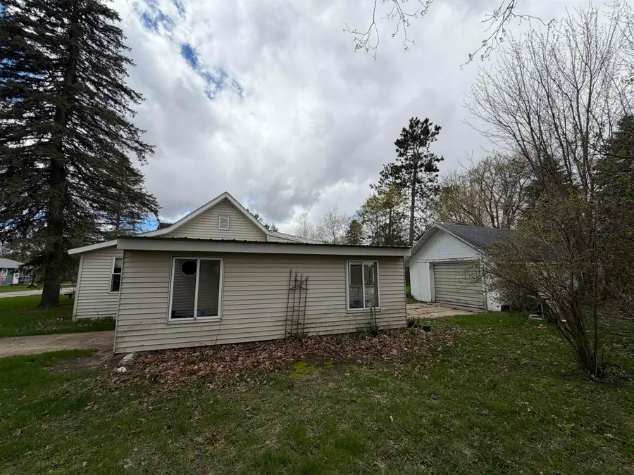 110 W Carl, Buckley, MI 49620 - #2