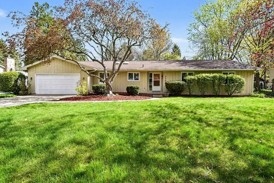 1203 Glenwood, Mount Pleasant, MI 48858 - #2